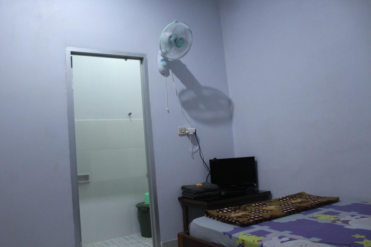 Penginapan Artha برايا المظهر الخارجي الصورة